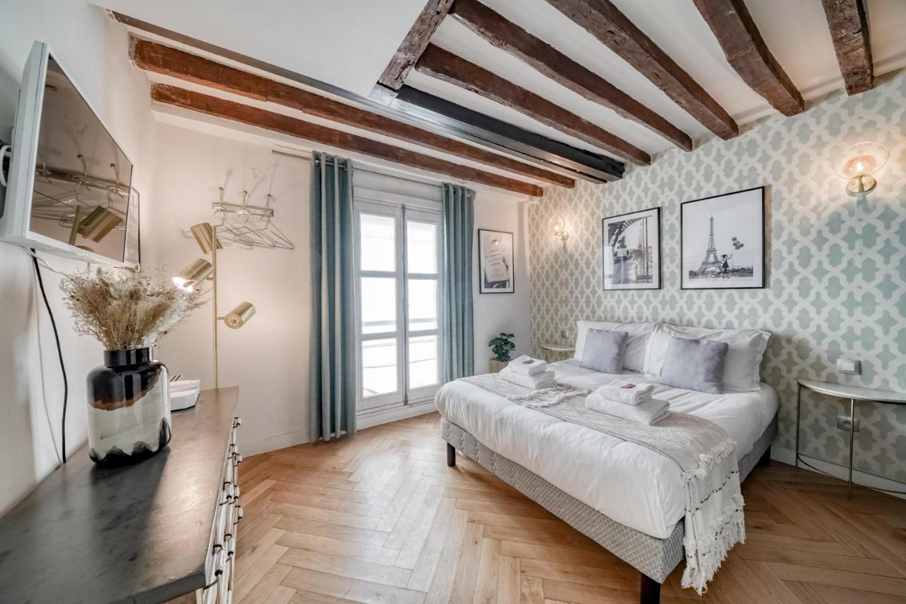 Apartment Ultra Historical Parisian Flat - Louvre Paris